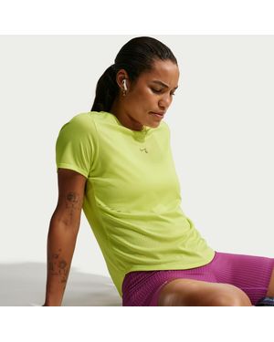 Nike Swift Aero-Fit Short-Sleeve Running Top - Green