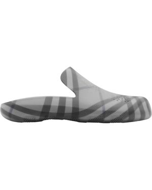Burberry Check Rubber Stingray Clogs - Grey