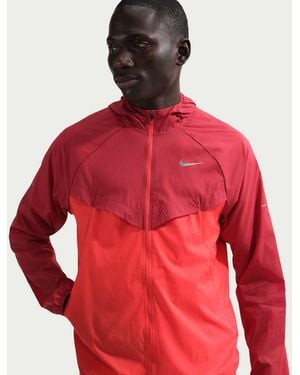 Nike Stride Jacket - Red