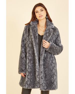Yumi' Snakeskin Print Faux Fur Oversize Collar Mid-Thigh Coat - Grey