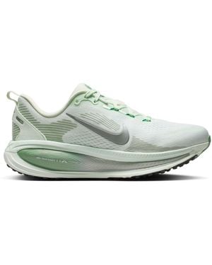 Nike Vomero 18 Road Running Shoes - Green