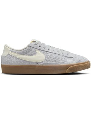 Nike Blazer Low Trainers - White