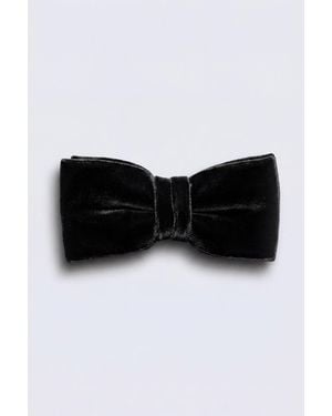 Twisted Tailor Shirai Velvet Bow Tie - Black