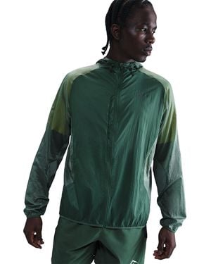 Nike Trail Solid Patterned Hooded Running Jacket - Green