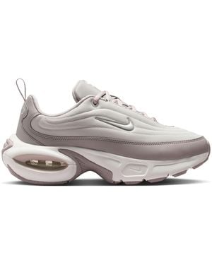 Nike Trainers - Grey