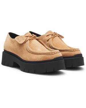 HUGO Chaussures Derby En Cuir Suédé Avec Étiquette Logotée Amovible - Multicolore