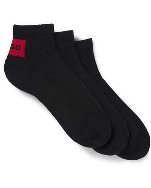 HUGO Paquete De Tres Pares De Calcetines Tobilleros Con Etiquetas Con Logo Rojas - Negro