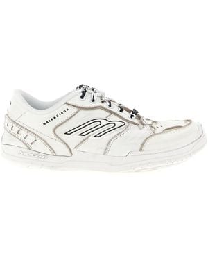 Balenciaga Hamptons Worn-Out Medio Trainers - White