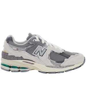 New Balance 2002R Low Top Trainers With Logo Patch - White