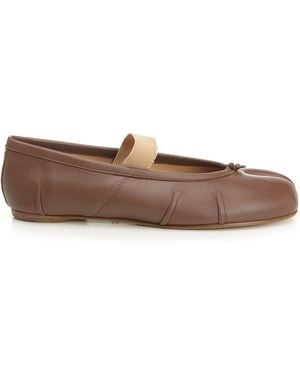 Maison Margiela Tabi Ballerina Flats With Split Toe Design - Brown