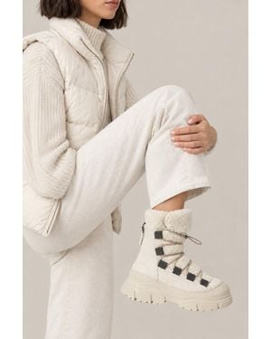 Brunello Cucinelli Shearling Lace Up Boots - Natural