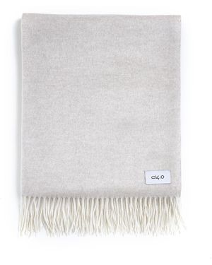 D 40 And Light Plaid With Fringes - White