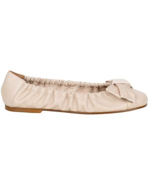 Status Flat Shoes - Natural