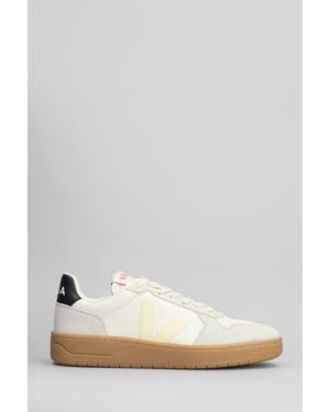 Veja V-82 Trainers - Multicolour