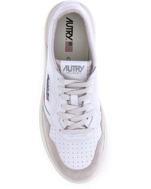 Autry Sneakers Medalist Low Calf Leather Sneakers - White