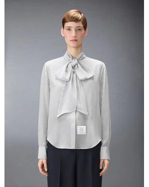 Thom Browne Chemise Manches Longues Col Détachable En Soie Cdc Imprimée À Rayures Shirt - Grey