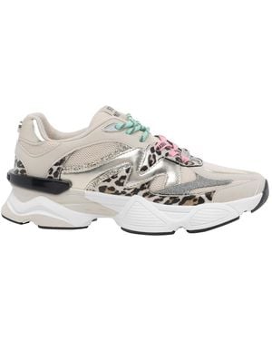 Steve Madden Sneakers Fabric /Rubber Sole - White