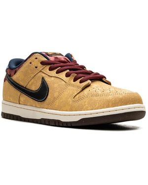 Nike Sneakers - Brown