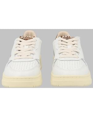 Autry Sneakers Medalist Low Leather Cow Sneakers - White
