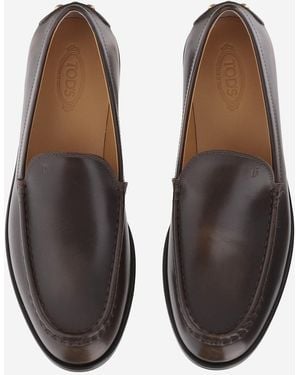 Tod's Leather Loafers With Rear Studs - Brown