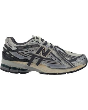New Balance Trainers 1906A - Grey