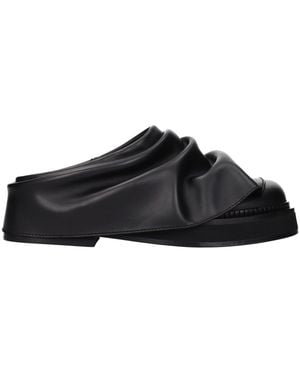 The Attico Slippers And Clogs Robin Leather - Black