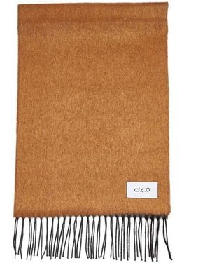 D 40 And Scarf With Fringes - White