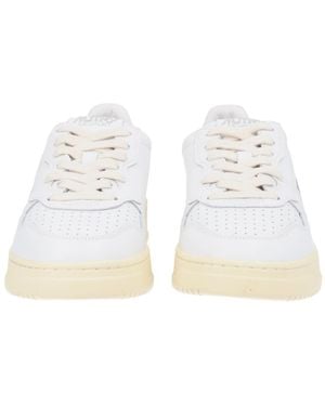 Autry Medalist Low Trainer Cow Leather Trainers - White