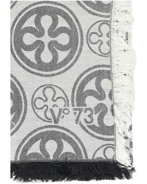 V73 Jacquard Caroline Scarf - Gray