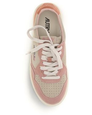 Autry Trainers Medalist Low Suede Papaya Papaya/Butter/Cameo Trainers - White