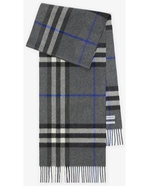 Burberry Burberry Tartan Check Scarf - Gray