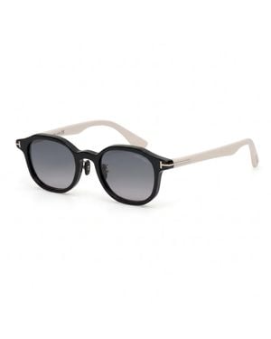 Tom Ford Sunglasses Square Full Rim, - Frame And Gradient Lens Ft1149-D01B - Black