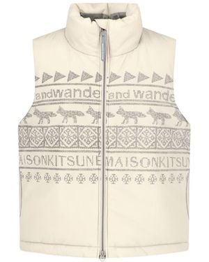 and wander X Maison Kitsuné "nordic Border" Vest - White