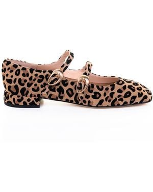 Status Flat Shoes - White