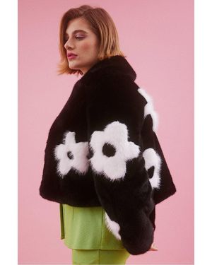 Jayley Handmade Bamboo Cropped Jacket With Flower Design - Pink