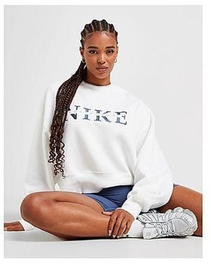Nike Graphic Swoosh Crew Sweatshirt - Black