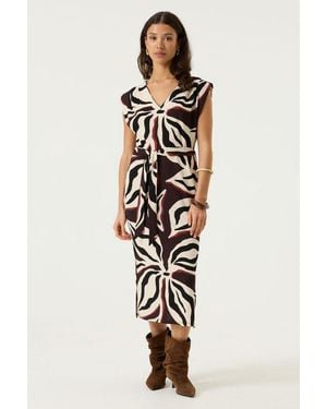 Garcia Jurk Met Print - Bruin