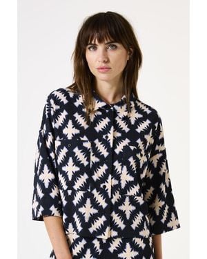 Garcia Blouse Met Print - Zwart