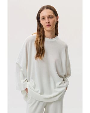 Johnstons of Elgin Relaxed Featherlight Cashmere Jumper - White