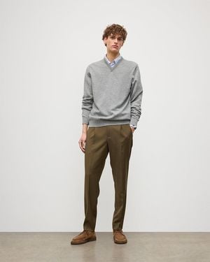 Johnstons of Elgin Rory Classic Cashmere V-Neck Jumper - Grey