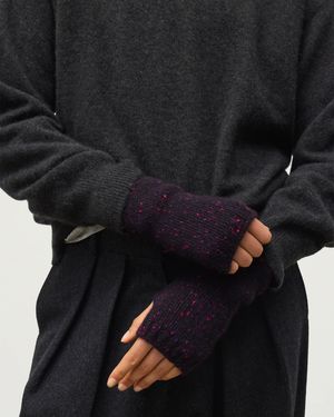 Johnstons of Elgin Tiree Donegal Cashmere Wristwarmers - Purple