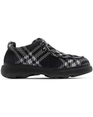Burberry Creeper Checked Embossed Logo Derby Shoes, Brand Size 40 Us - Black