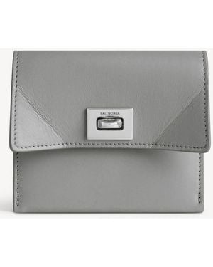 Balenciaga Rodeo Calfskin Card Holder With Flap - Grey
