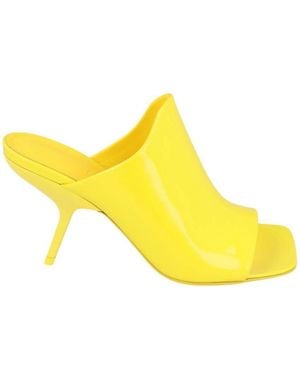 Ferragamo Ferragamo Era Patent Leather Mules - Yellow