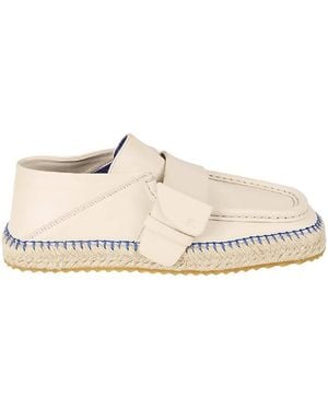 Burberry Leather Deck Espadrilles, Brand Size 36 Us - Natural