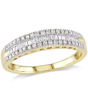 Amour 1/4 Ct Tw Baguette And Round Diamond Anniversary Band - Metallic