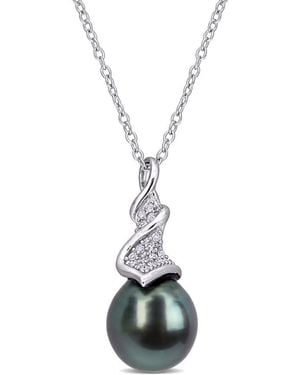 Amour 9-9.5Mm Tahitian Cultured Pearl And 1/10 Ct Tw Diamond Twist Drop Pendant With Chain - Metallic