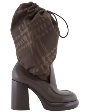 Burberry Square-Toe Check-Print Boots, Brand Size 39 Us - Brown