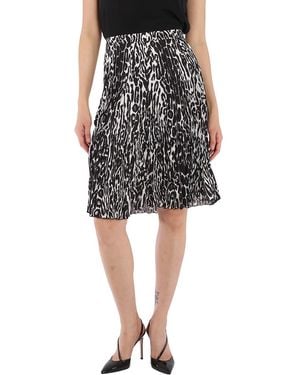 Burberry Monochrome Leopard Print Fluid Pleated Skirt, Brand Size 6 (Us - Black