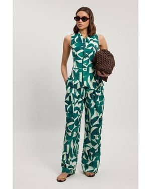 Karen Millen Linen Geo Print Pleat And Pocket Detail Woven Straight Leg Trouser - Green